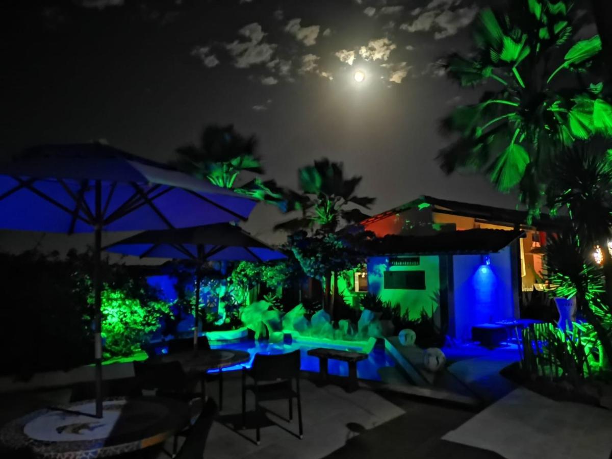 Pousada Flamboyant Village - Praia Das Fontes - 50Mt Da Gruta Mae D'Agua (Adults Only) ベベリベ エクステリア 写真