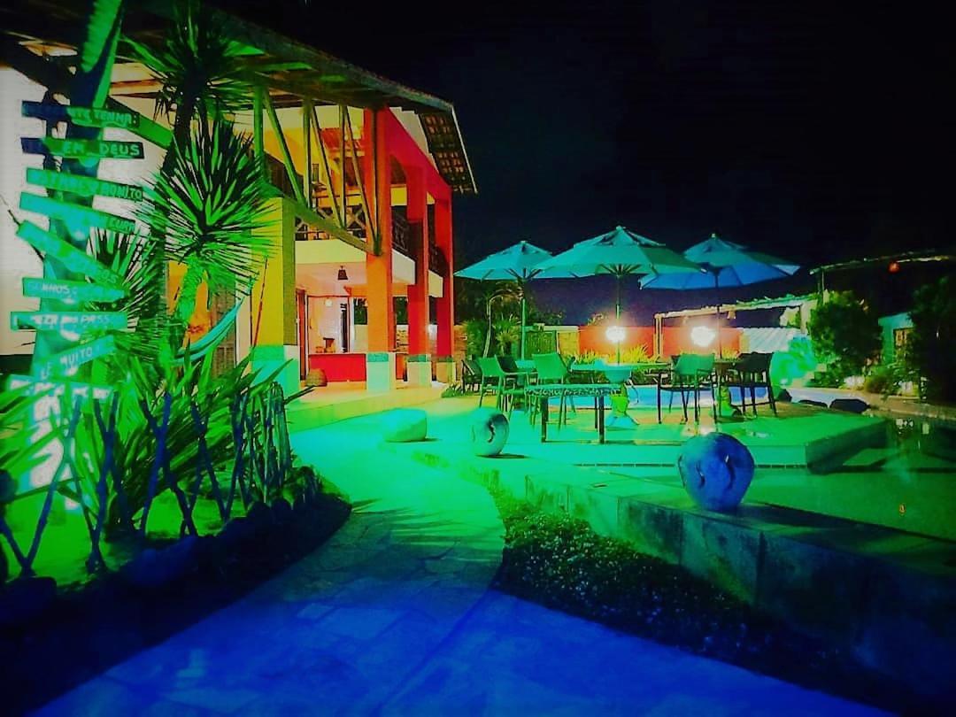 Pousada Flamboyant Village - Praia Das Fontes - 50Mt Da Gruta Mae D'Agua (Adults Only) ベベリベ エクステリア 写真