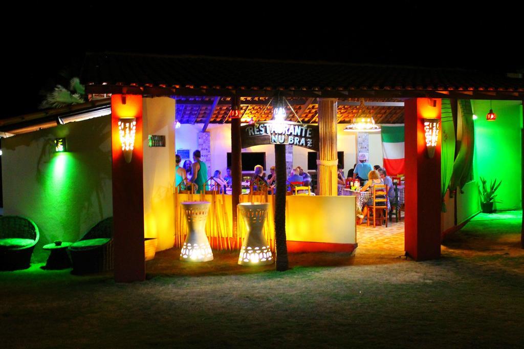 Pousada Flamboyant Village - Praia Das Fontes - 50Mt Da Gruta Mae D'Agua (Adults Only) ベベリベ エクステリア 写真