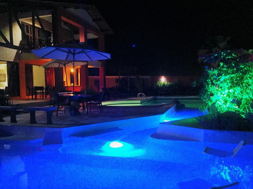 Pousada Flamboyant Village - Praia Das Fontes - 50Mt Da Gruta Mae D'Agua (Adults Only) ベベリベ エクステリア 写真