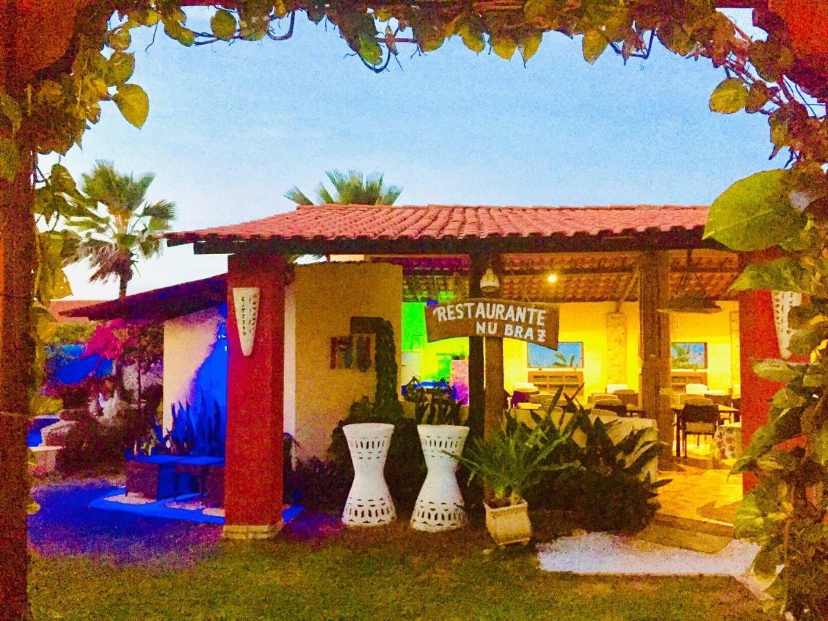 Pousada Flamboyant Village - Praia Das Fontes - 50Mt Da Gruta Mae D'Agua (Adults Only) ベベリベ エクステリア 写真